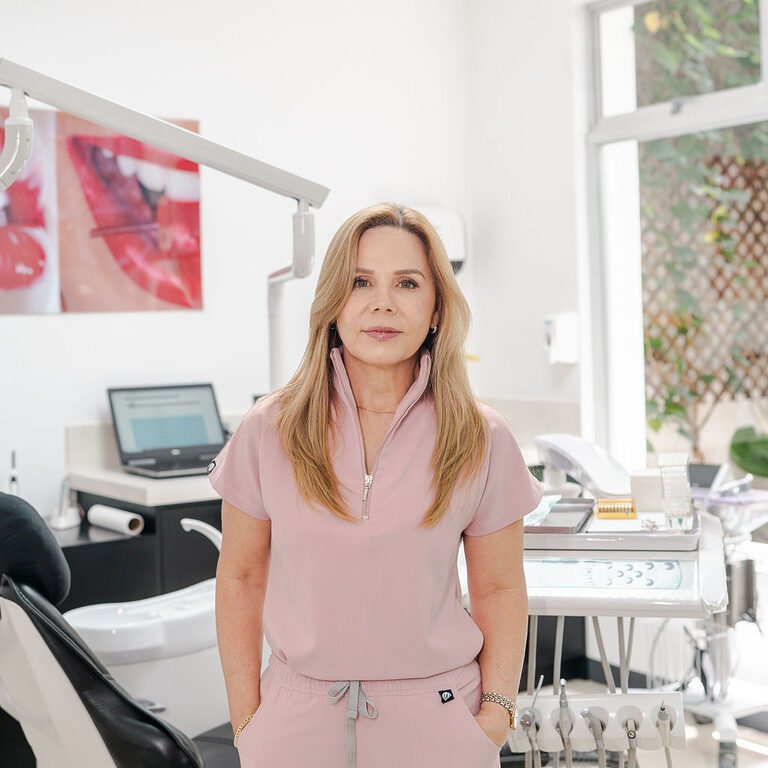 Odontologa General Dra Iveth Barrantes